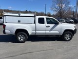 Used 2019 Toyota Tacoma SR image 6