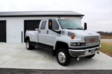 Used 2005 GMC TopKick C4500 4x4 Crew Cab image 3