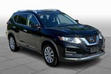 Used 2020 Nissan Rogue SV image 2