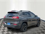 Used 2018 Jeep Cherokee Latitude w/ Altitude Package image 5