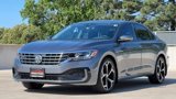 Used 2020 Volkswagen Passat 2.0T R-Line image 3