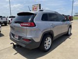 Used 2018 Jeep Cherokee Latitude image 4