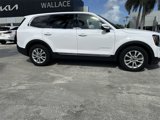 Certified 2022 Kia Telluride LX image 4
