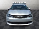 Used 2022 Chrysler Voyager LX image 2