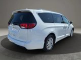 Used 2020 Chrysler Pacifica Touring-L image 6