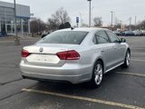 Used 2014 Volkswagen Passat 1.8T SEL Premium image 6