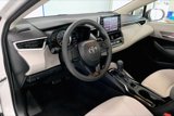 Used 2020 Toyota Corolla LE image 2