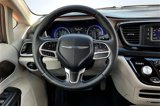 Used 2017 Chrysler Pacifica Touring-L image 5