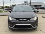 Used 2017 Chrysler Pacifica Touring-L image 3