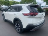 Used 2023 Nissan Rogue SV image 2