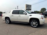 Used 2008 Cadillac Escalade EXT image 3
