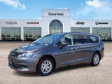 Used 2023 Chrysler Voyager LX image 2