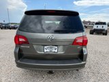 Used 2010 Volkswagen Routan SE image 6