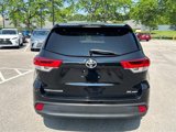 Used 2018 Toyota Highlander SE image 6