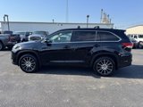 Used 2017 Toyota Highlander SE image 6