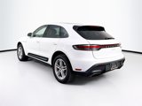 Used 2024 Porsche Macan image 3
