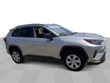Used 2021 Toyota RAV4 LE image 4