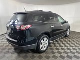 Used 2017 Chevrolet Traverse LT w/ Style and Technology Package image 3