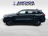 Used 2017 Jeep Grand Cherokee Altitude image 5