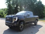 Used 2024 GMC Sierra 2500 Denali Ultimate image 2