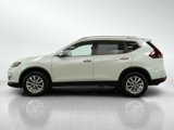 Used 2018 Nissan Rogue SV w/ Premium Package image 2