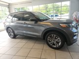 Used 2021 Ford Explorer XLT w/ Equipment Group 202A image 2