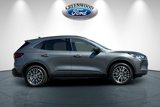 New 2025 Ford Escape SE image 3