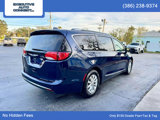 Used 2018 Chrysler Pacifica Touring-L image 5