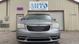 Used 2013 Chrysler Town & Country Touring image 4