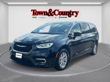 Certified 2023 Chrysler Pacifica Touring-L image 3