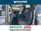 Used 2023 Chrysler Voyager LX image 5