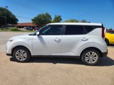 Used 2020 Kia Soul LX image 2