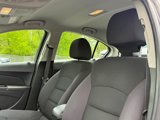 Used 2015 Chevrolet Cruze LT image 4