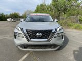 Used 2021 Nissan Rogue SV image 2