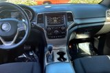 Used 2017 Jeep Grand Cherokee Laredo image 6