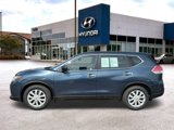 Used 2014 Nissan Rogue S image 2