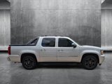 Used 2010 Chevrolet Avalanche LTZ image 4