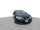 Used 2016 Nissan Altima 2.5 SV w/ Convenience Package image 2