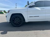 Used 2019 Jeep Grand Cherokee Altitude image 2