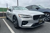 Used 2025 Volvo S60 B5 Core image 2
