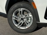 Used 2025 Hyundai Tucson SE image 4