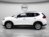 Used 2020 Nissan Rogue SV image 2