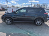 Used 2018 Toyota RAV4 LE image 4