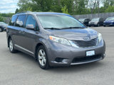 Used 2016 Toyota Sienna LE image 3