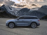 New 2025 Lincoln Corsair AWD image 3