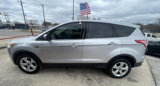 Used 2016 Ford Escape SE image 2
