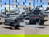 Used 2018 Volkswagen Tiguan SE image 4