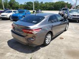 Used 2019 Toyota Camry SE image 3