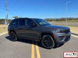 New 2025 Jeep Grand Cherokee Altitude image 3