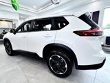 Used 2025 Nissan Rogue SV image 4